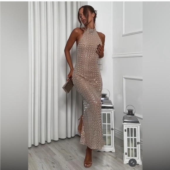 GORGEOUS ZARA NWT Sparkly Mesh Halter Midi Dress - benaras.co
